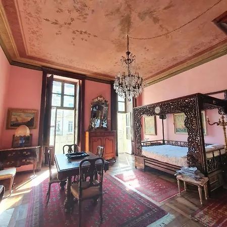 Apartment Center Quadrilatero