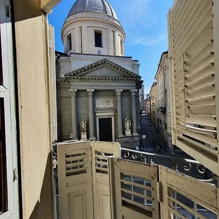 Apartament Center Quadrilatero *